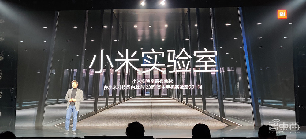 全球首发骁龙888，2K 120Hz四曲面屏，小米11哪里是“轻装上阵”！