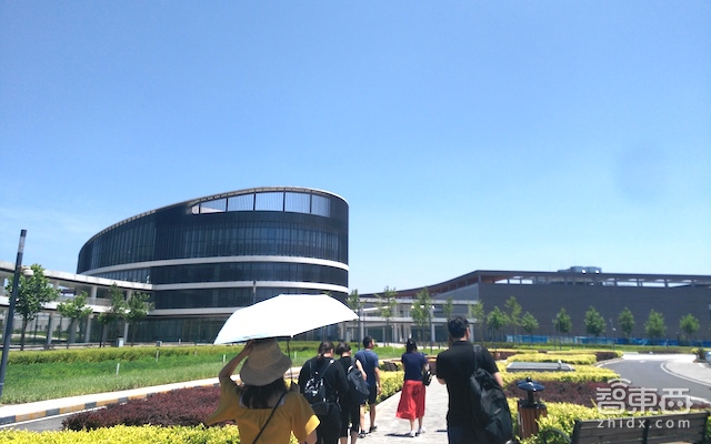 探秘百度阳泉云计算中心:8大机房模组、16万台服务器、20倍交付效率