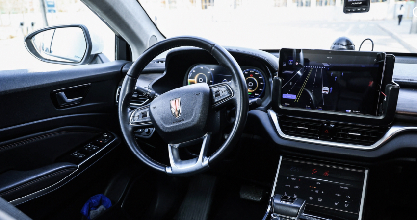 安全员从车内搬到云端 百度Apollo距离“真无人化”规模落地还有多远？