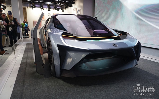 智东西晚报:蔚来汽车完成数亿美元融资,人脸识别平台可被照片骗过