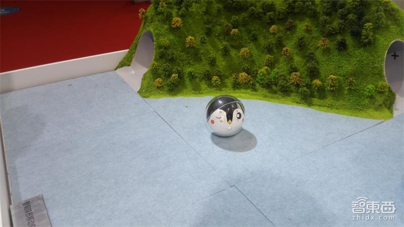 擎天柱、机械蛇、仿生蝙蝠,一大波奇葩机器人来袭!