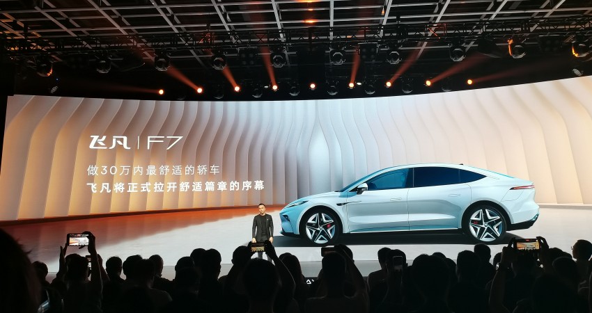 飞凡汽车升级巴赫智能座舱，想让你从此不再晕车