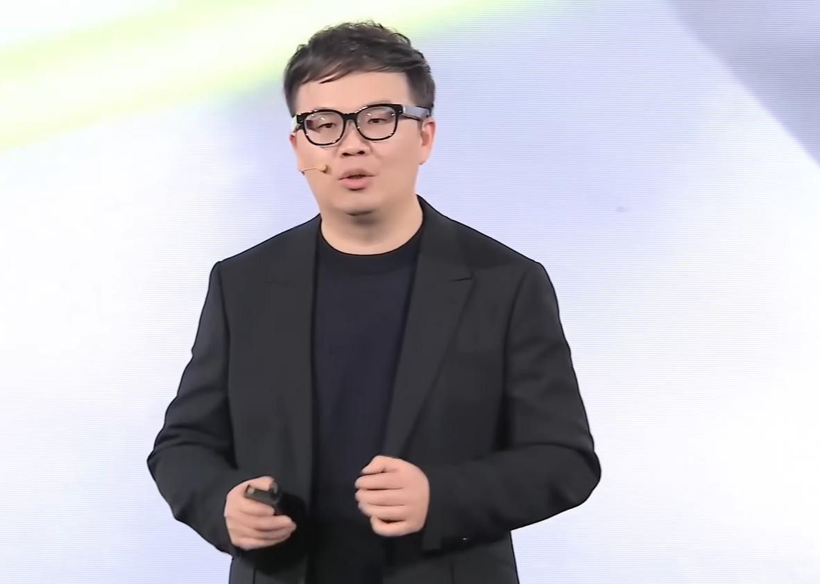 AI眼鏡大決戰(zhàn)已到？對話9位操盤手和專家真相：蛋糕分得心慌慌