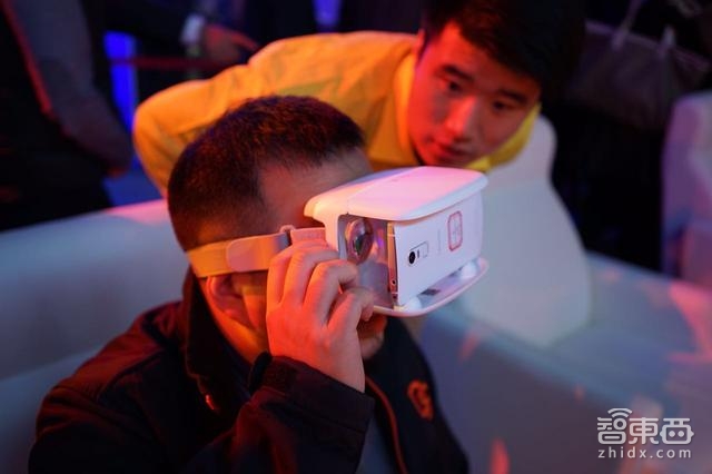 智东西晚报:库克称不开发MacBook和iPad混合本