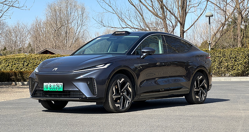 智驾卷王？体验飞凡R7领航辅助驾驶，这个细节把我看呆了