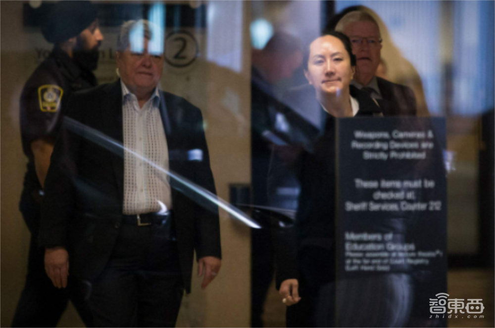 华为起诉美国FBI等16部门!孟晚舟案两年屈辱,59页报告揭不公