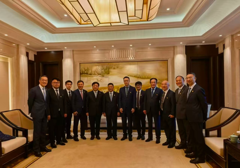 历史性一刻！德国车企一把手集体访华，释放这些信号