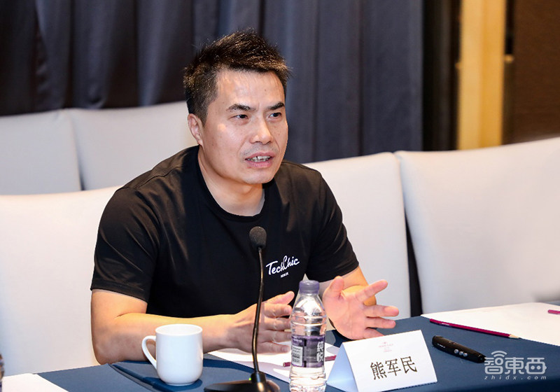 华为麒麟810研发背后:历时3年、砸数亿美元,费了5000多块开发板