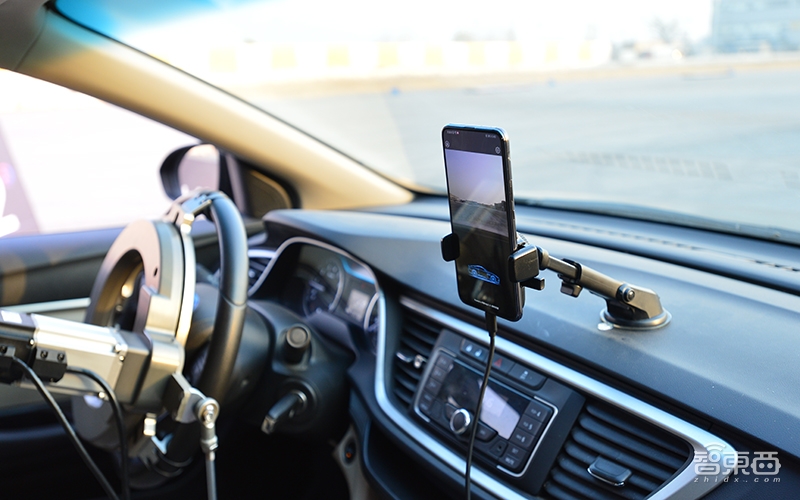 一部手机搞定无人驾驶,荣耀Magic2玩大了!