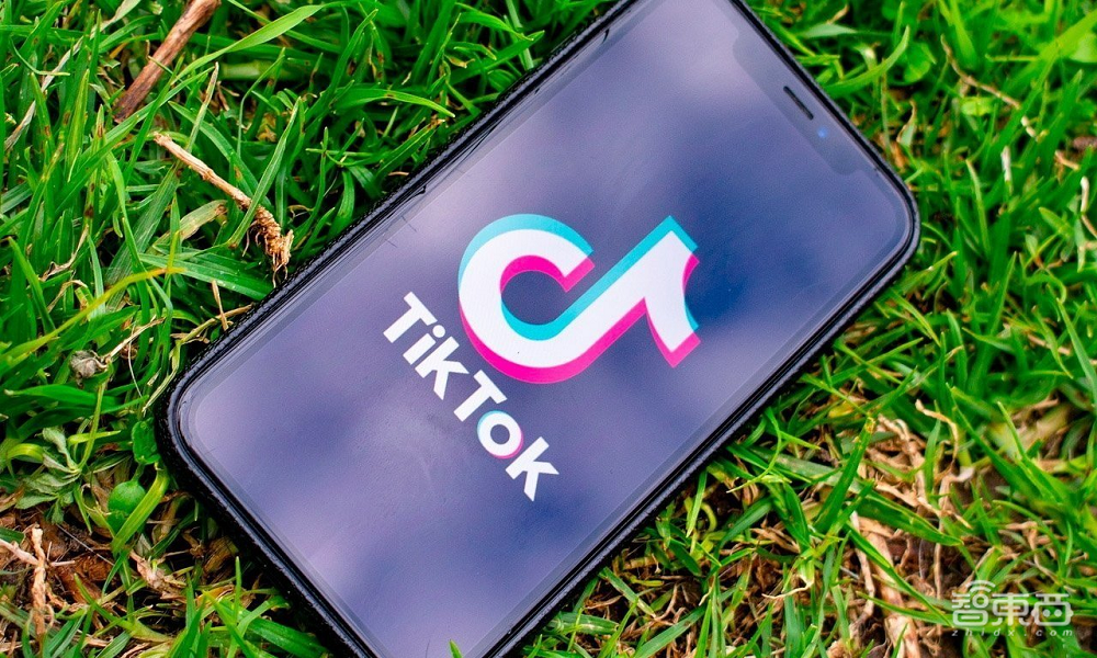 裁员百人、赔钱2亿、强制线下办公,最赚钱的苹果日子也不好过了