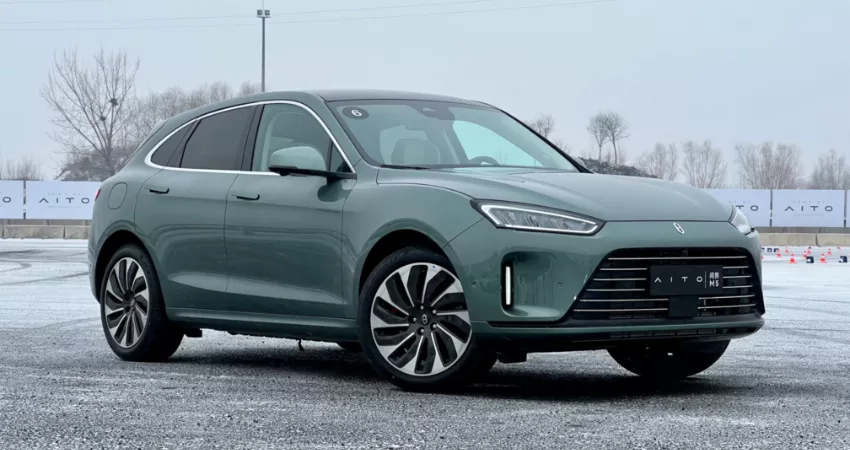 华为“造车”的逆袭之作?赛道首试问界M5