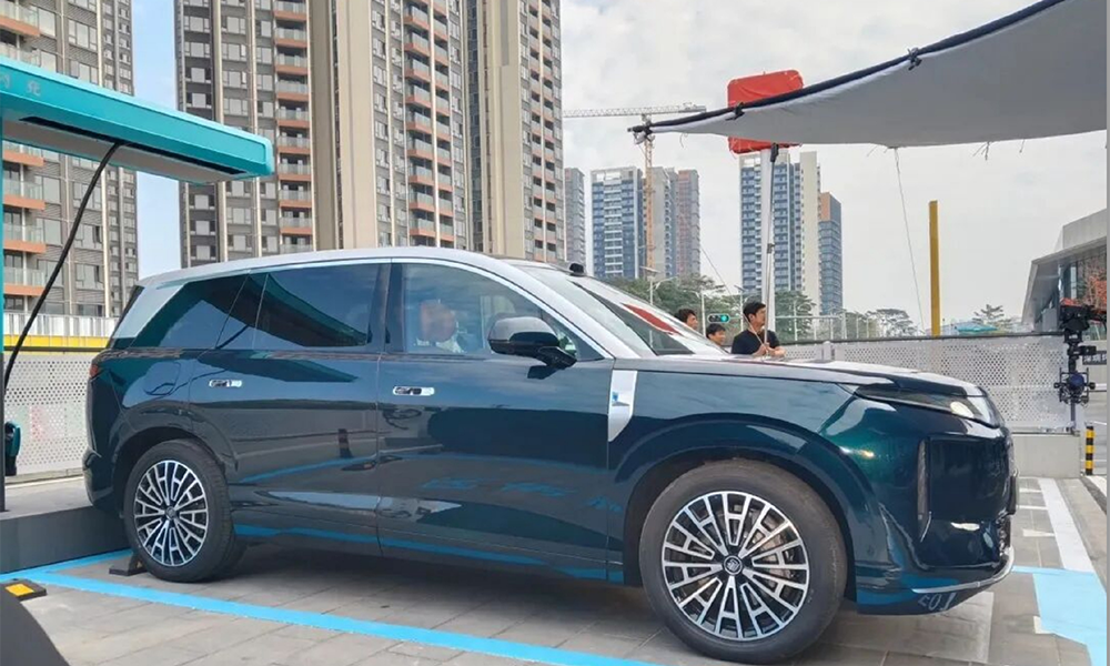 比亚迪全新车型“大唐”亮相！尺寸或超问界M9，激光雷达、闪充都配上了