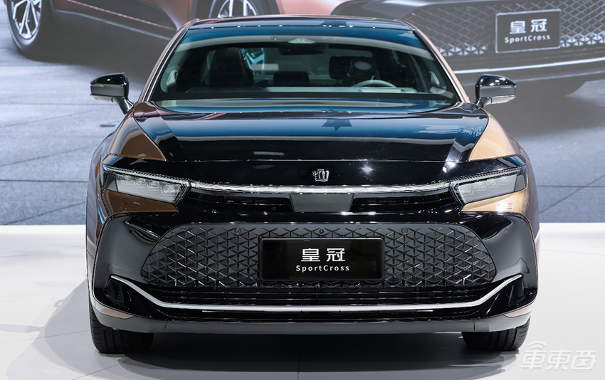 丰田皇冠跨界版开启预售 36.9万起售