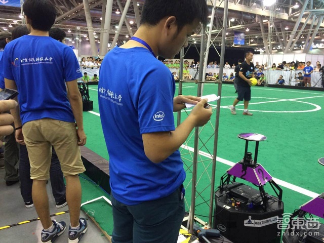 对话英特尔中国研究院院长吴甘沙:机器人的引爆点在哪?