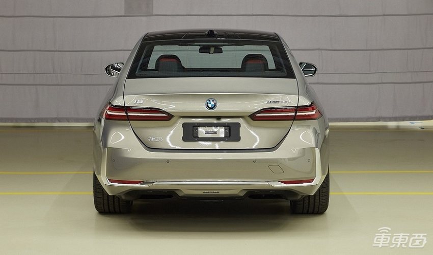 余承东口中“1000万内最好的SUV”问界M9来了！9月工信部新车目录解读