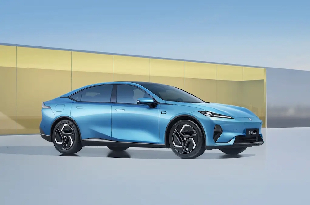 13.59万起!全新长安深蓝L07上市,标配华为智驾