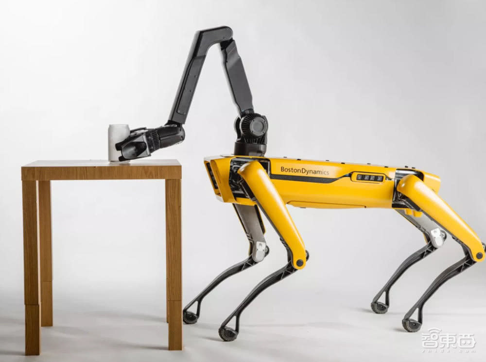 明星机器人一个停产一个贱卖！孙正义的机器人梦不死，狂投18家公司