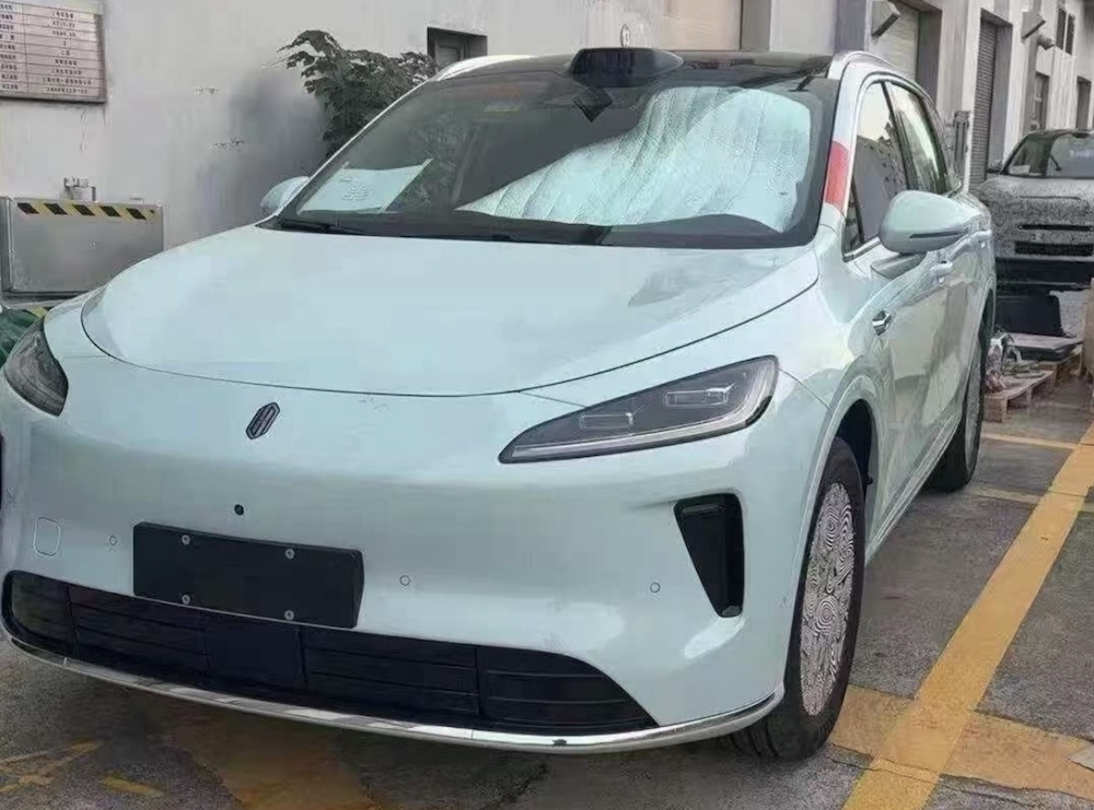 华为系新车下饺子!8大新车打满20-50万市场,余承东要给车圈上强度了