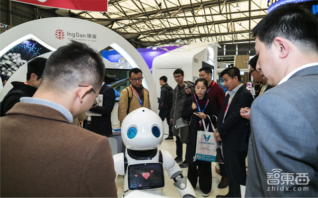 家電巨頭集體“高潮” 開啟AI模式