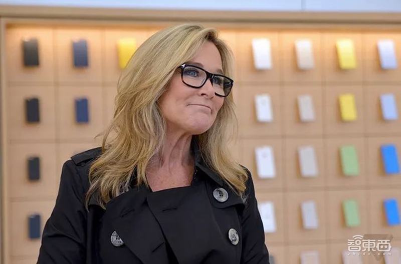 苹果最强女高管宣布离职！年薪曾是库克8倍