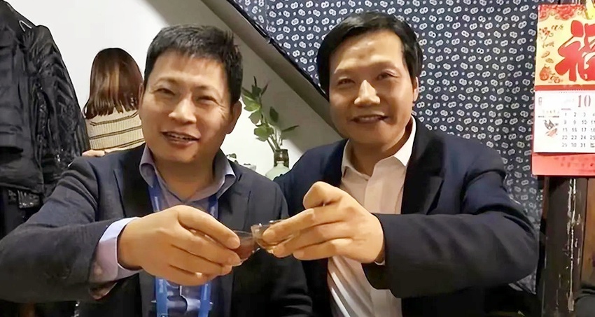 余承东辣评雷军流量大!智界新车秋天上市,华为系“劳斯莱斯”也要来了