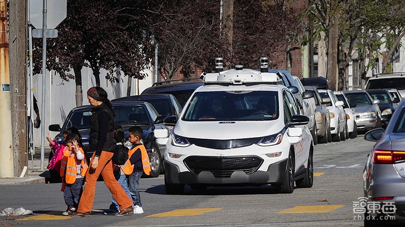 自動(dòng)駕駛百團(tuán)大戰(zhàn)！300+公司圈地分肉