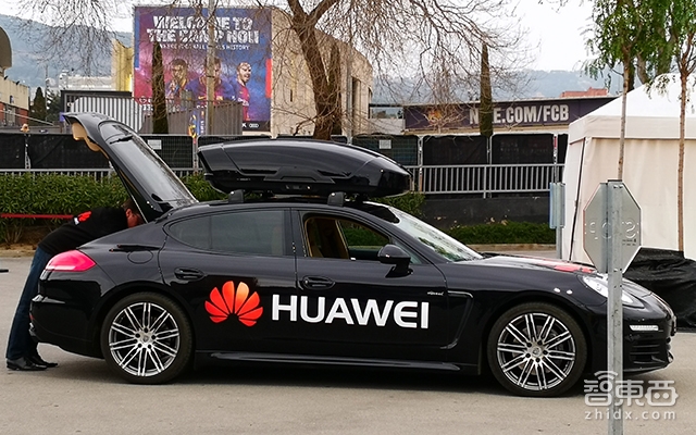 奔馳搭臺授課寶馬圈地跑無人車，MWC汽車科技大起底