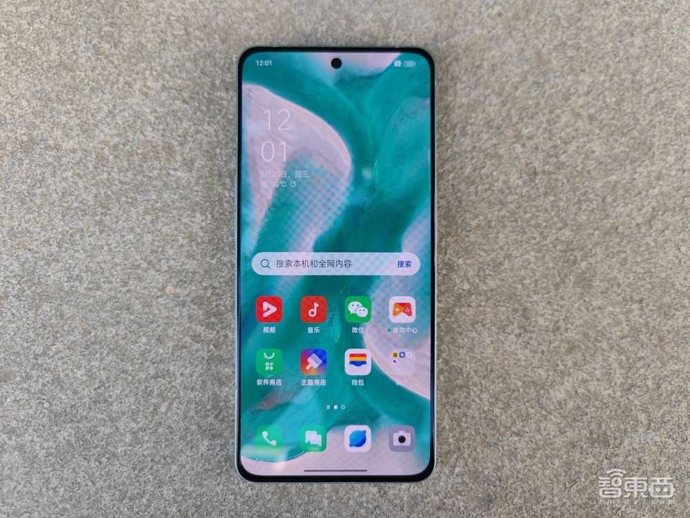 OPPO Reno8 Pro+体验:自研影像NPU提升逆光、夜拍,大镜头窄边框抢眼