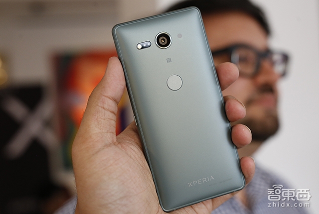 MWC现场深度:手机电脑通通被AI,5G真来了!