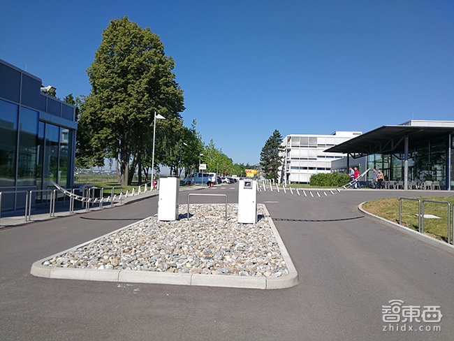 拉德国总理站台,把仿生机器人玩上天,解密这家公司的工厂黑科技