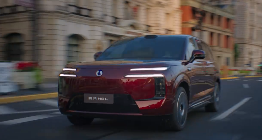 腾势新车低于预售2万开卖干崩服务器!高管剧透:跑车明年一定上