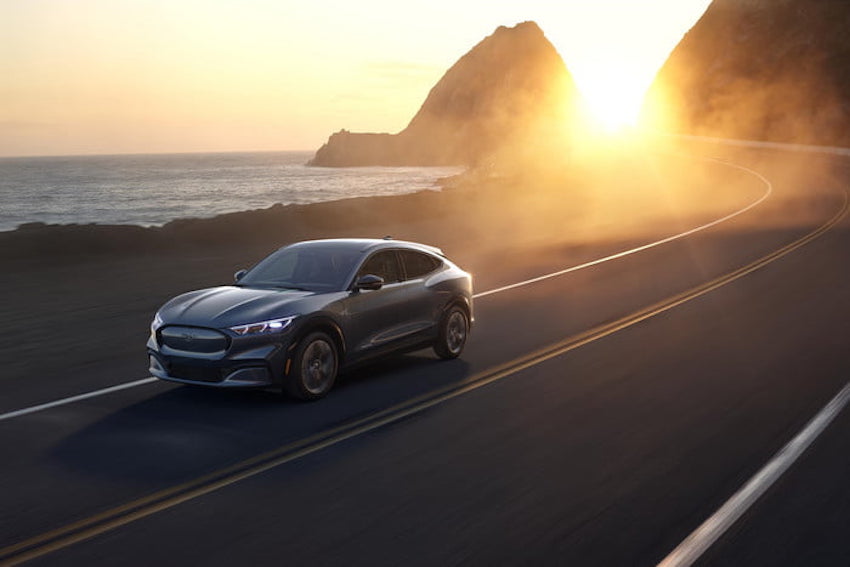 发布一个月后 福特首批电动野马被预定一空