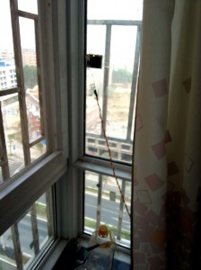 用树莓派+网上买的一个PM2.5检测小模块DIY个能自己发微博的空指站