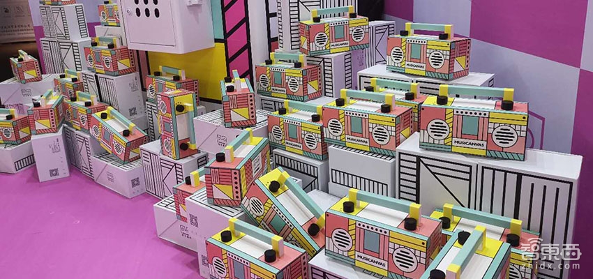 智能语音产业井喷：AI音箱与蓝牙音箱同场“互撕”