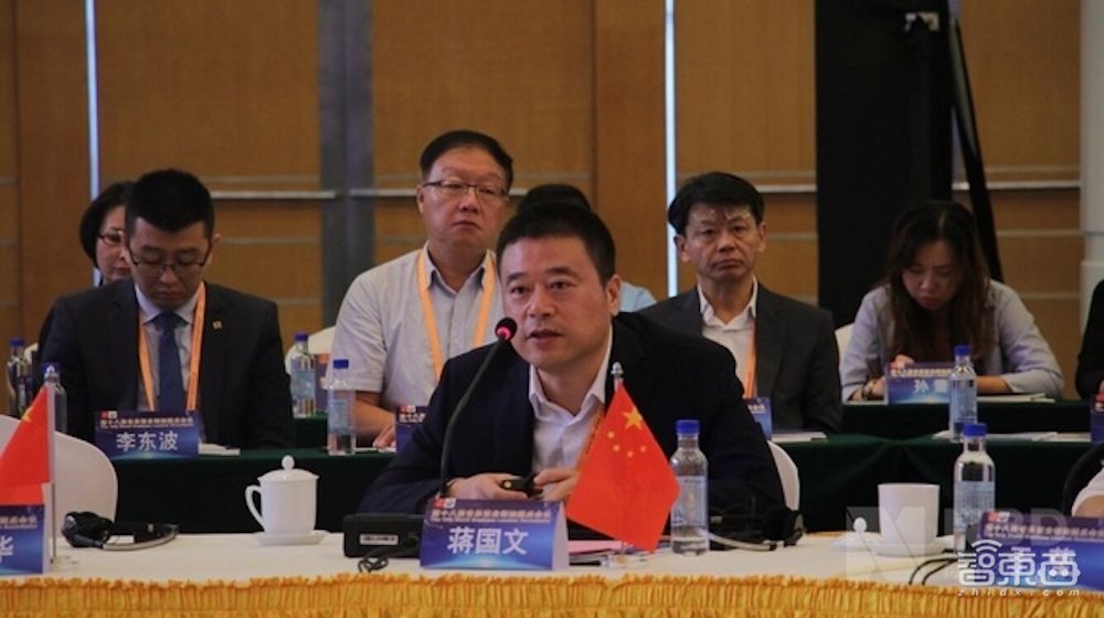 手机四巨头，卷进元宇宙