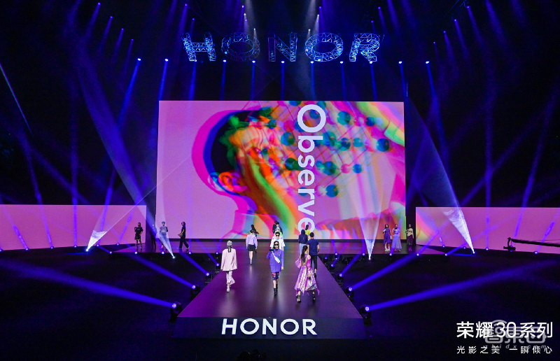 荣耀布局“档位甜点”，激进价格搅动5G市场