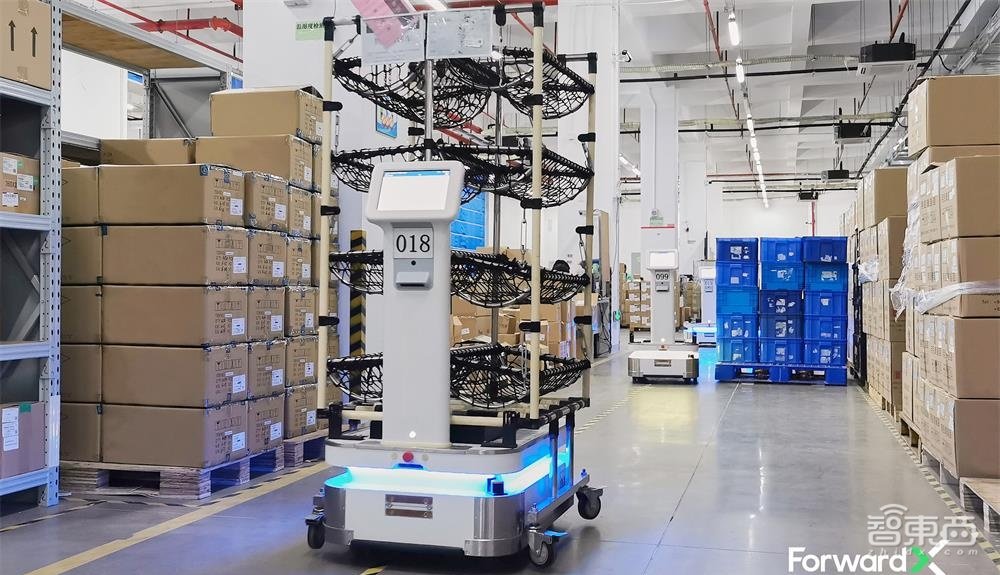 灵动科技完成2.5亿元融资,主营移动机器人,已落地顺丰京东TCL