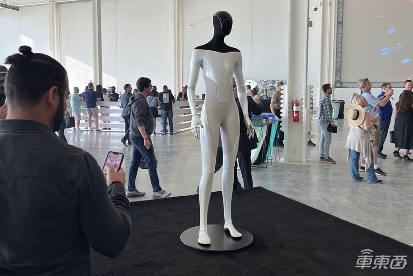 马斯克最新访谈:我比全地球人都更懂制造!买推特为了言论自由