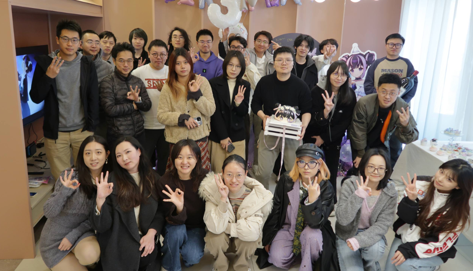 90后北大学霸，造584万虚拟人AI社区，刚融了超千万美元