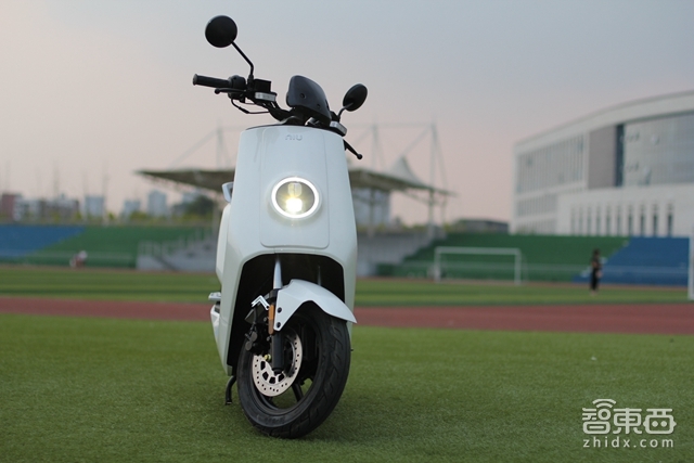 智东西晚报:小米450亿美元估值遭彭博质疑 但投资者不担心