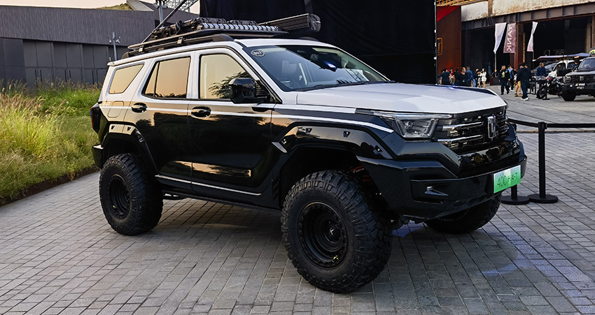 坦克400Hi4-T 27.98万起售！综合续航800km，硬派SUV再添新玩家