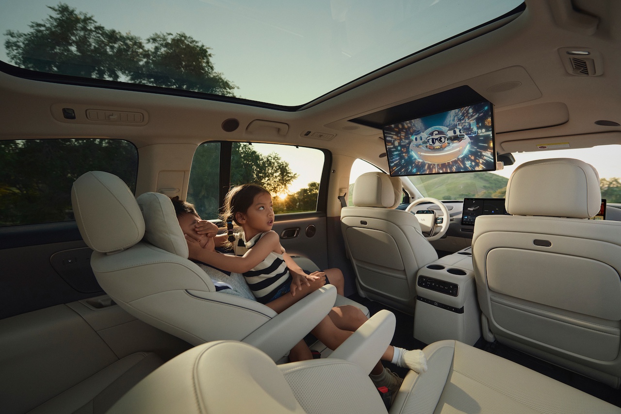 六座纯电SUV大战开打！理想问界蔚来接连出招，特斯拉官宣参战