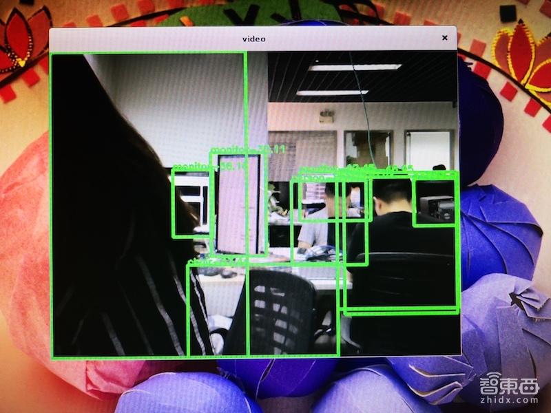 手握2款AI芯片 15年行业老兵 他要革命AI芯片存储瓶颈