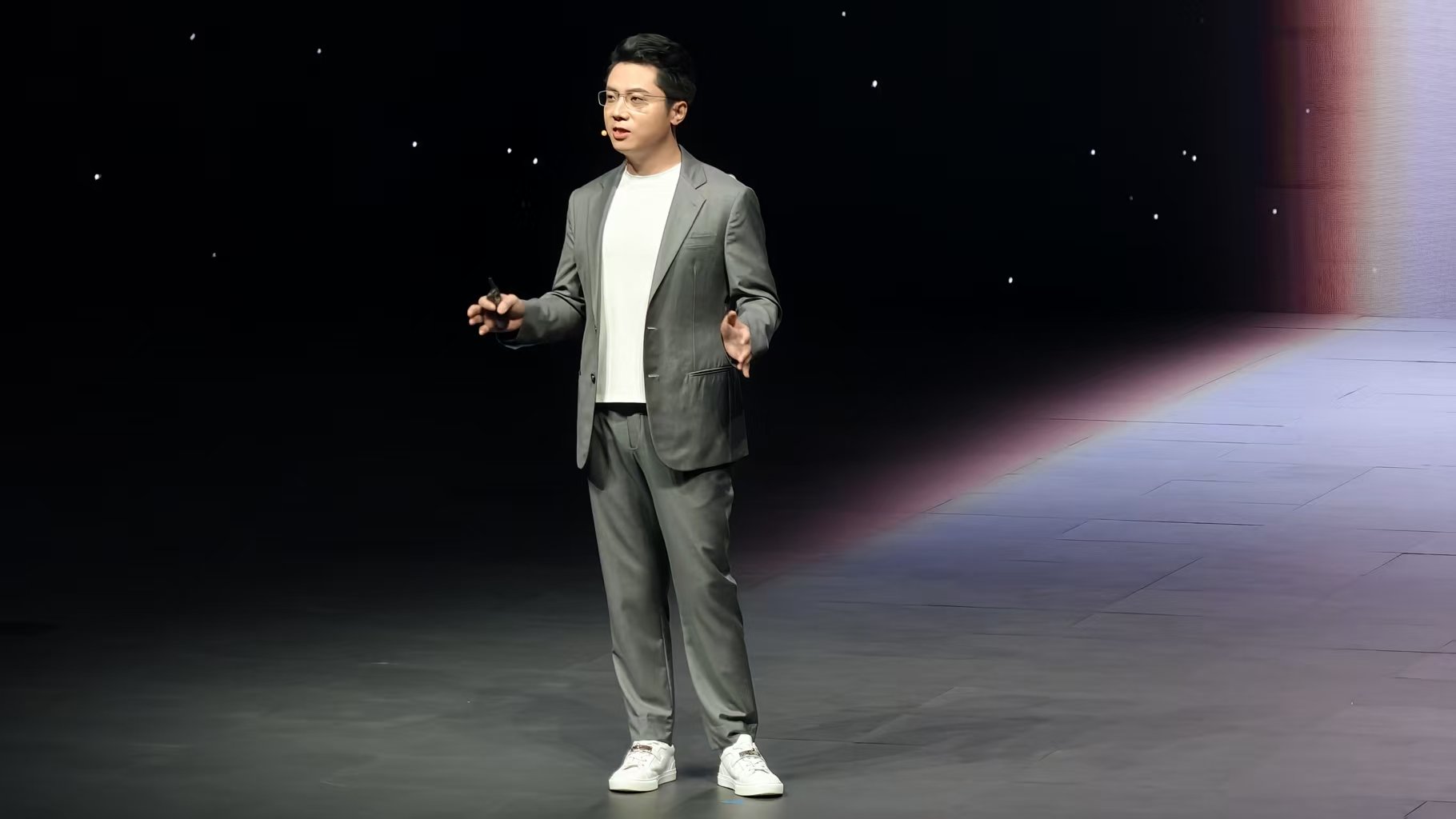 对话一加中国区总裁李杰:怎么跟OPPO打差异化,如何搞定爱玩游戏的年轻人?