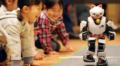 兒童AI硬件江湖崛起！連微商都坐不住了