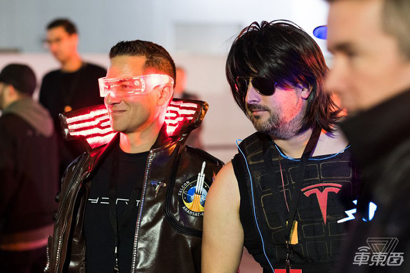 【多图】首试特斯拉火星皮卡！内部空间超大，车载系统帅爆了