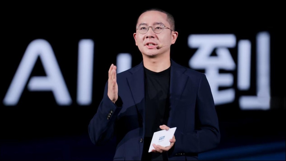 李书福继续向内动刀,把智驾交给了印奇和王军!