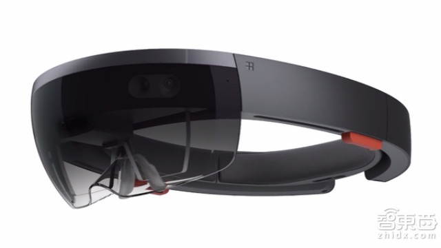 Microsoft HoloLens 把科幻电影推向了现实