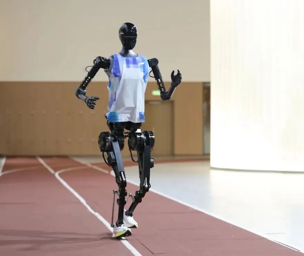 首个通过国标的具身VLA开源了，北京人形把机器人拉回“干活现场”