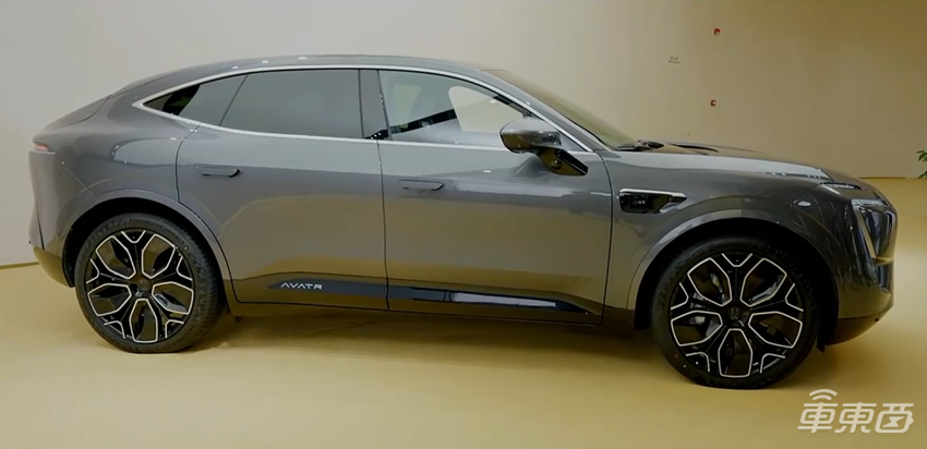 阿维塔11单电机版31.99万起售,智能配置不缩水,4月1日可提车